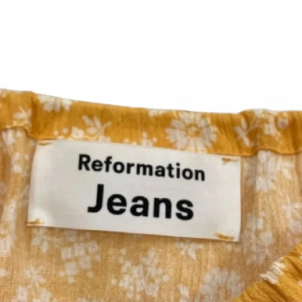 Reformation Peasant Top
